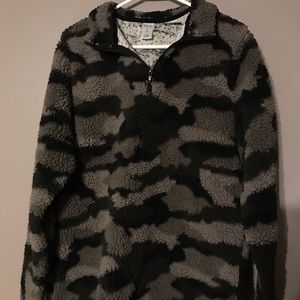 Camo Sherpa